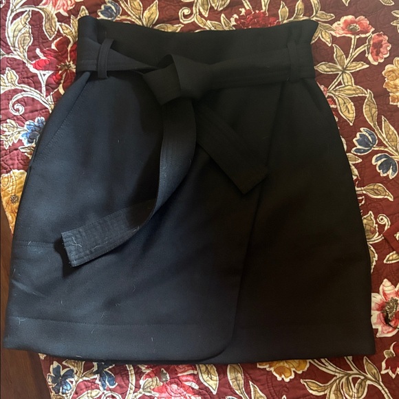 SEZANE…Leandra skirt. Short. Black. Wool blend. Sz. 38 - Picture 4 of 4